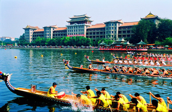 嘉庚杯”“敬贤杯”海峡两岸龙舟赛