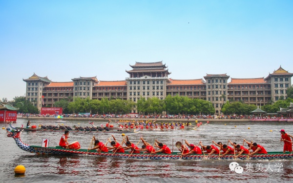 集美的红屋顶丨有一种红叫集美红