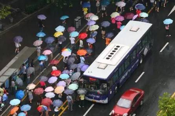 强热带风暴级台风要来了！即将进入福建48小时警戒区！厦门将迎来……