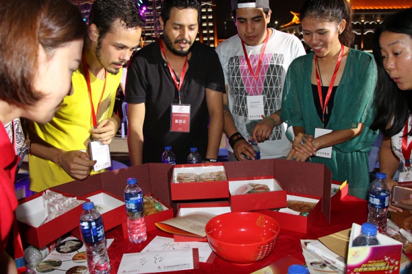 重磅推荐！全厦门规模最大的中秋博饼嘉年华在集美新城开幕啦！