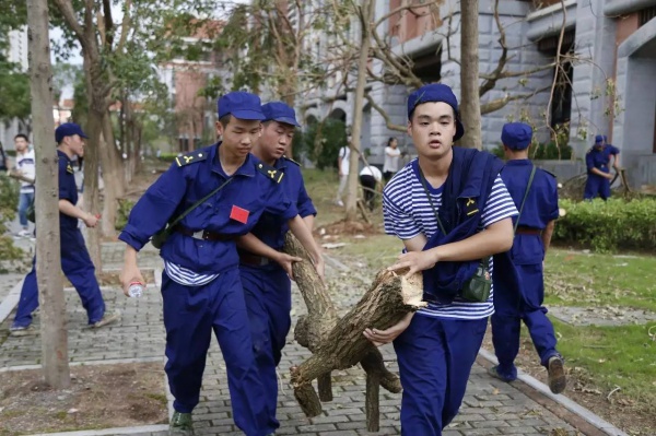 极美！台风后集美大学惊现“彩虹”，引网友围观点赞！