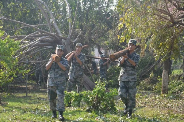 极美！台风后集美大学惊现“彩虹”，引网友围观点赞！