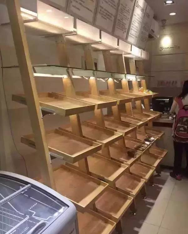 一条鲇鱼淹几座城，新台风紧随其后！厦门从不缺段子手...