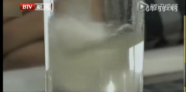 只用摇两下，立马辨别蜂蜜真假，惊呆了！