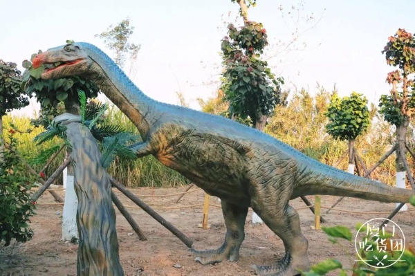 吓尿！园博苑惊现“侏罗纪公园”，恐龙复活了？！