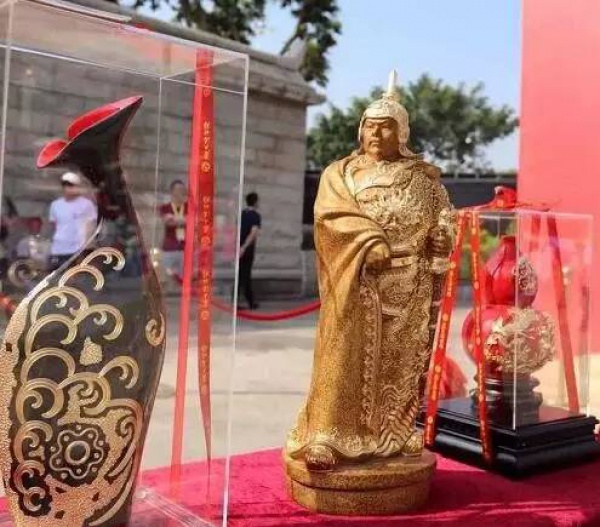 海沧又出名了！昨天几千人在青礁慈济祖宫同时做这事，轰动整个厦门！