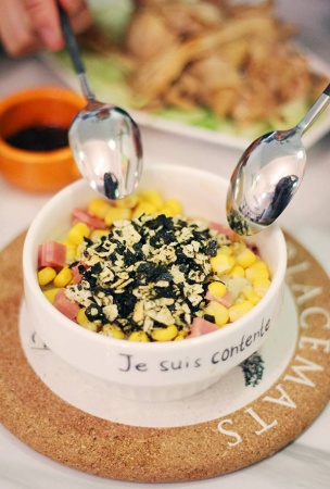 一夜爆红美食圈！厦门这个90后妹子放着老师不当，居然把椰子玩出4种味道！