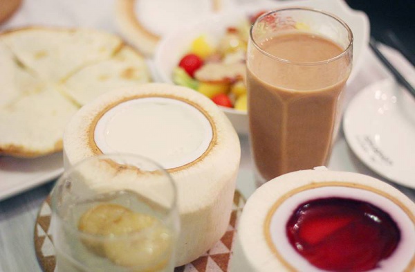 一夜爆红美食圈！厦门这个90后妹子放着老师不当，居然把椰子玩出4种味道！