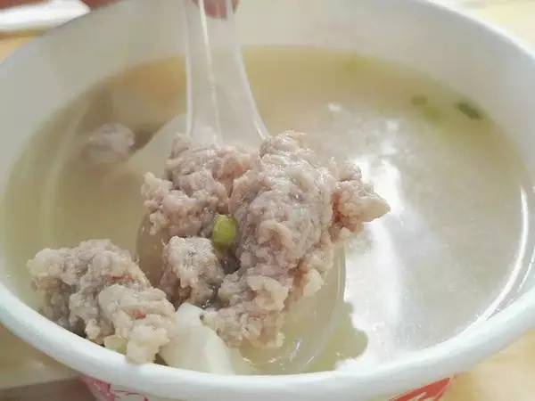 五一不看人山人海，沿着集美学村公车站吃遍这些高性价比小店~