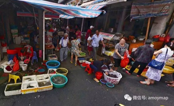 跟着念完这首诗歌，就能把老厦门的十个菜市场全记住了