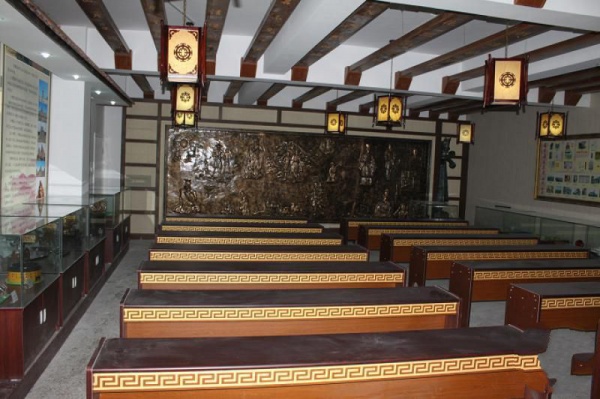 屏东中学_<a style=