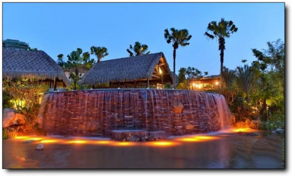 溪山温泉_<a style=