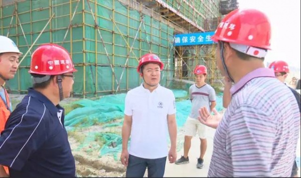 最新！集美战台风进行时！双台来袭，集美这些场所暂时关闭......