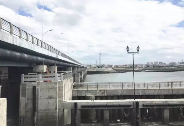 最新！集美战台风进行时！双台来袭，集美这些场所暂时关闭......