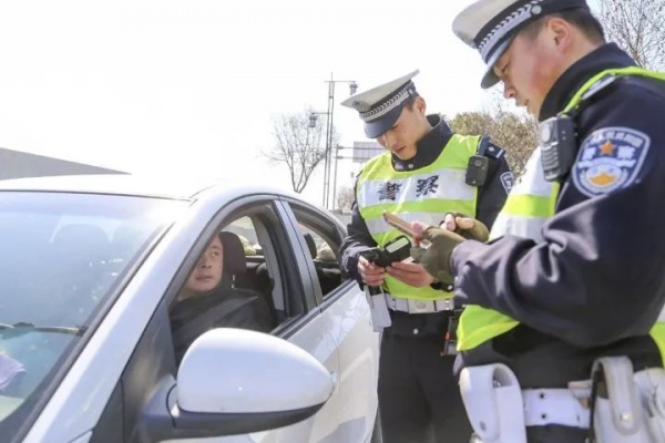 这13种交通违法行为，影响买车险找工作！福州警方动真格了！