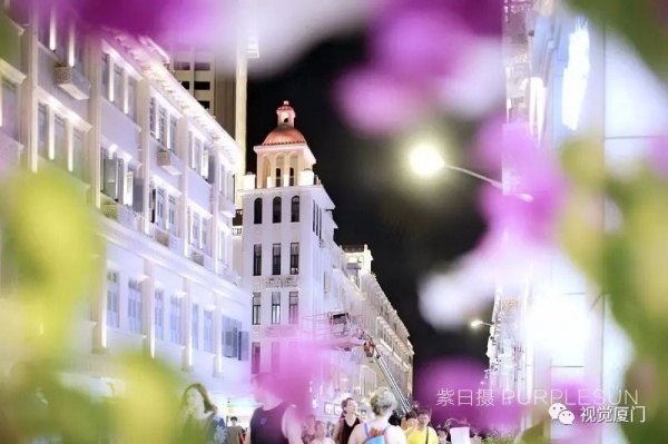 不同时期的厦门中山路夜景，90年代最美，现在效果如金砖