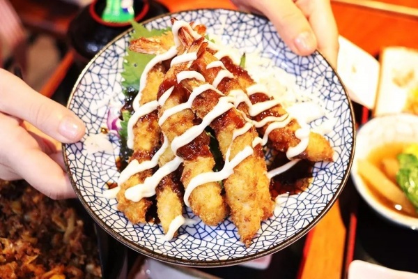 拯救午餐纠结症!厦门这家日式定食让你吃饱每一天,一周不重样儿 拯救午餐纠结症!厦门这家日式定食让你吃饱每一天,一周不重样儿