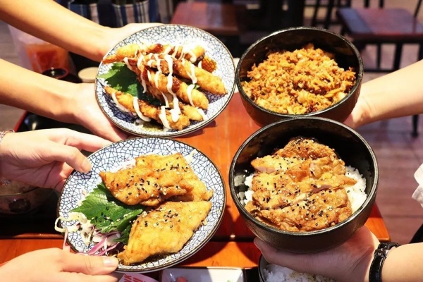 拯救午餐纠结症!厦门这家日式定食让你吃饱每一天,一周不重样儿 拯救午餐纠结症!厦门这家日式定食让你吃饱每一天,一周不重样儿