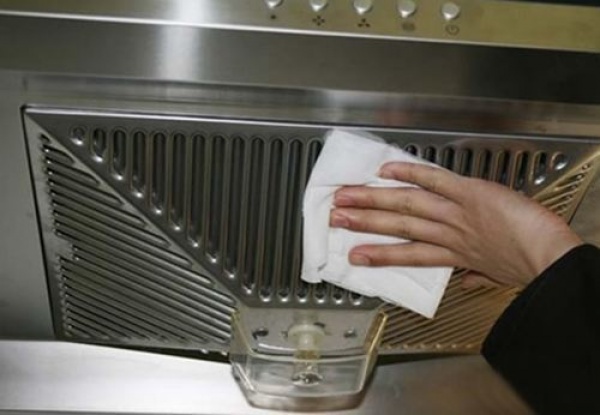 赶快检查一下厨房的油壶,这个习惯很糟糕!时间长了易致癌 赶快检查一下厨房的油壶,这个习惯很糟糕!时间长了易致癌