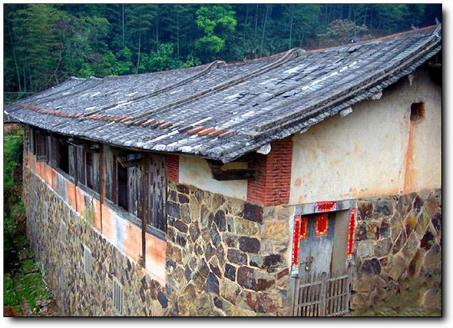 白头格古民居群 (1)_白头格古民居群