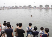 集美端午民俗“捉鸭子”比赛