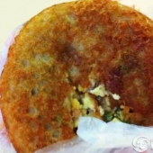 女人街的鸡蛋汉堡