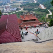 集美寿石岩宫-观世音